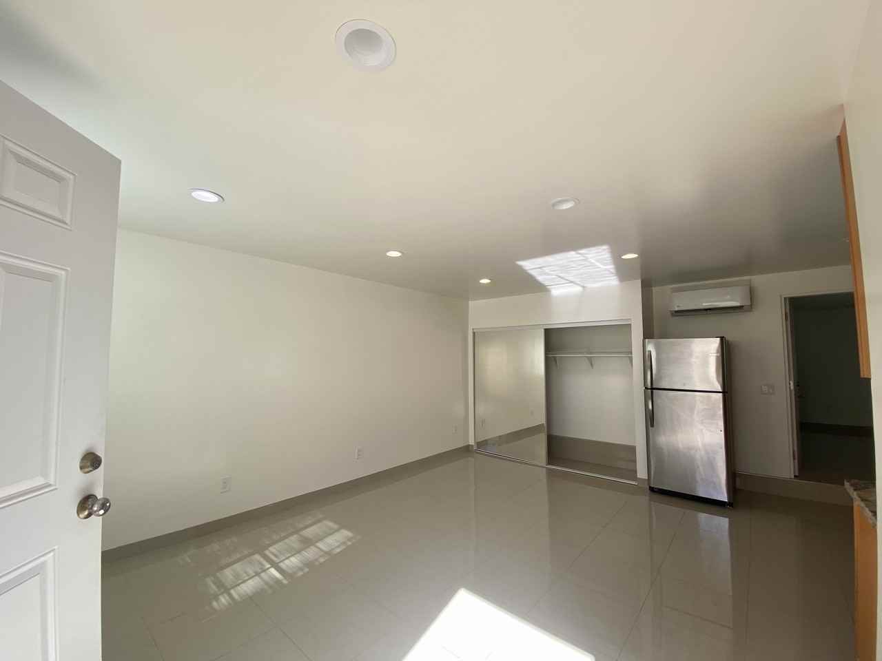 Chatsworth St & Woodley Ave - Photo 5 of 27