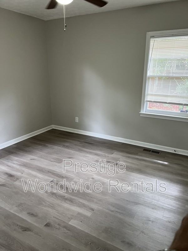 4483 Oriole St - Photo 4 of 10
