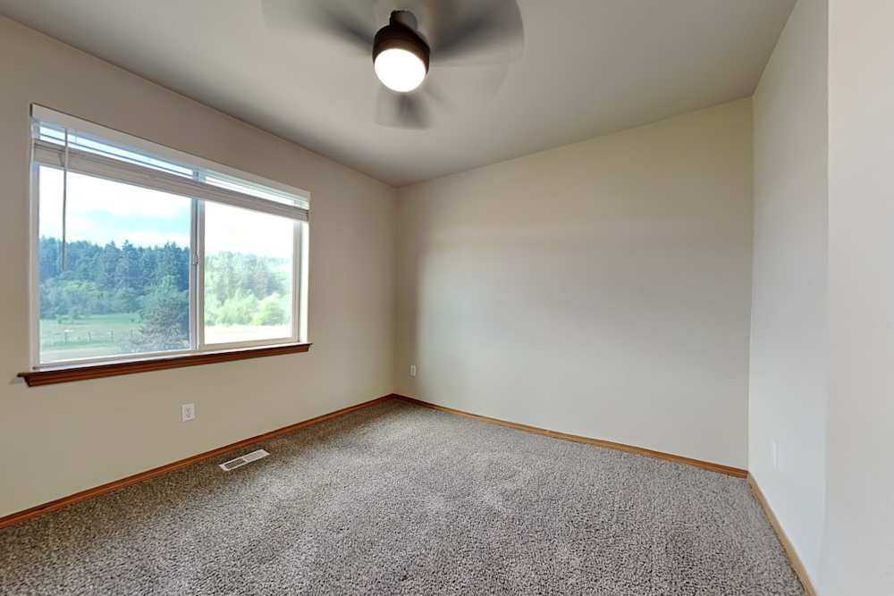 8932 Wren Way Southeast - Photo 6 of 10