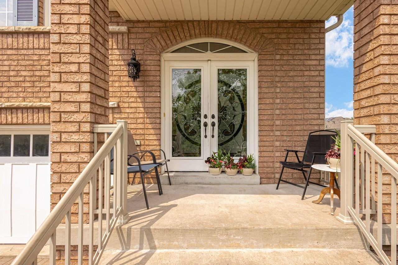 1156 Cotswold Crt #MAIN - Photo 3 of 50