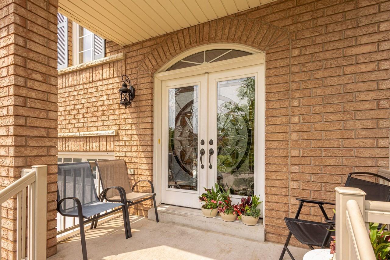 1156 Cotswold Crt #MAIN - Photo 4 of 50