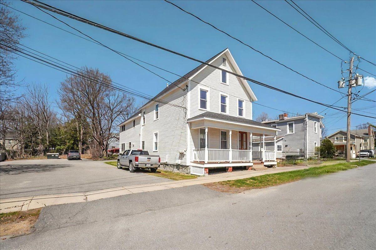 3 Waterbury St - Photo 5 of 28
