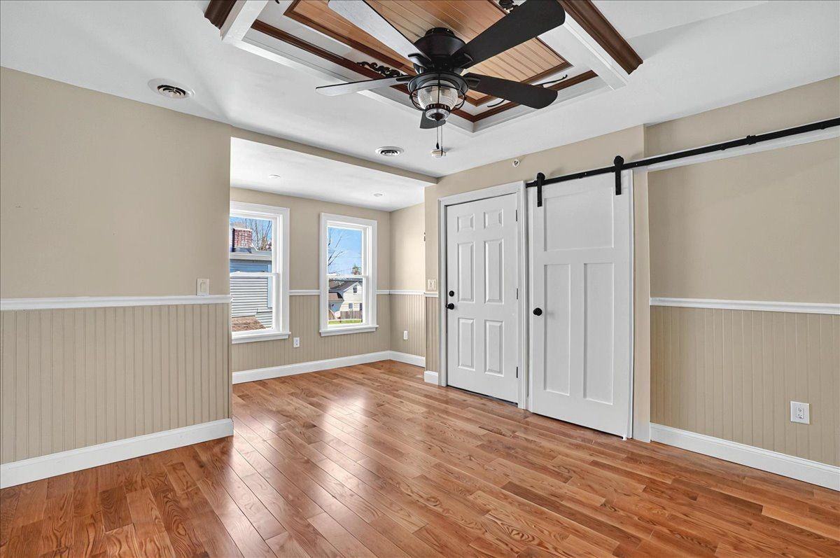 3 Waterbury St - Photo 7 of 28