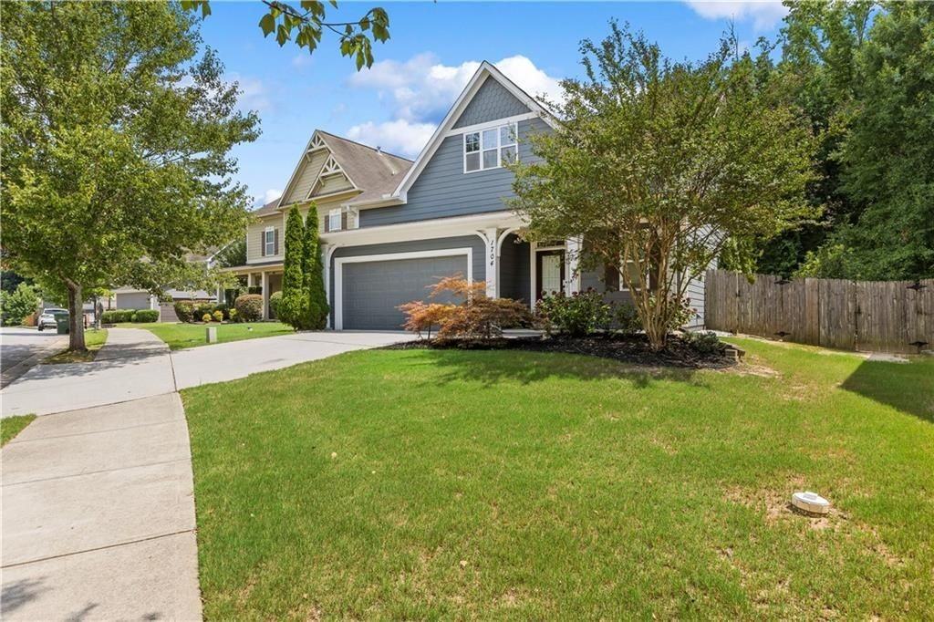 1704 Drew Dr Nw - Photo 2 of 40