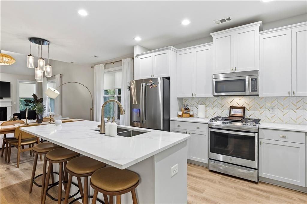 1704 Drew Dr Nw - Photo 5 of 40