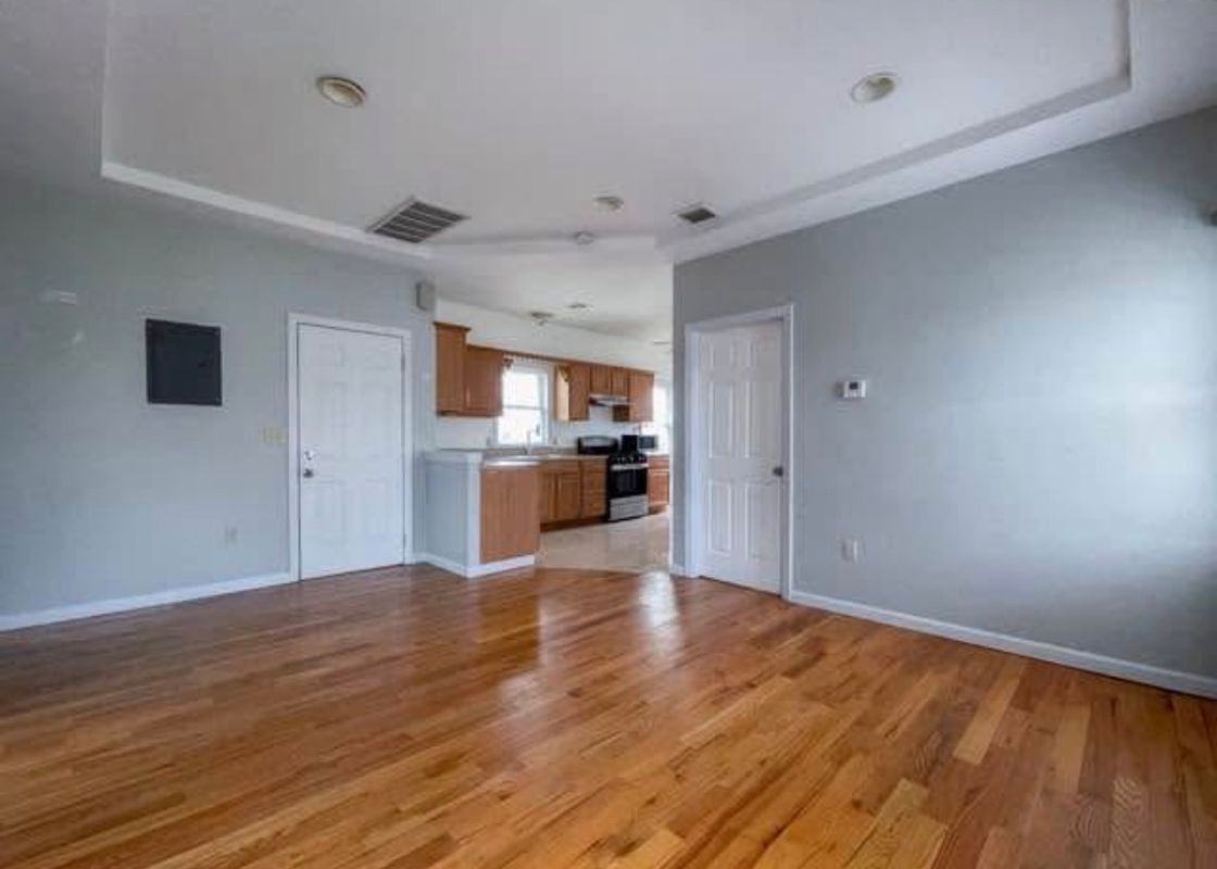 560 Forest St ##2 - Photo 2 of 12