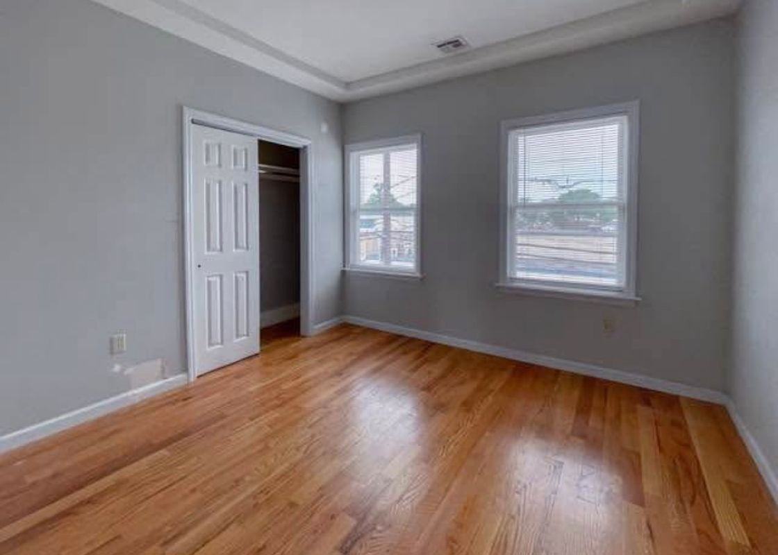 560 Forest St ##2 - Photo 3 of 12