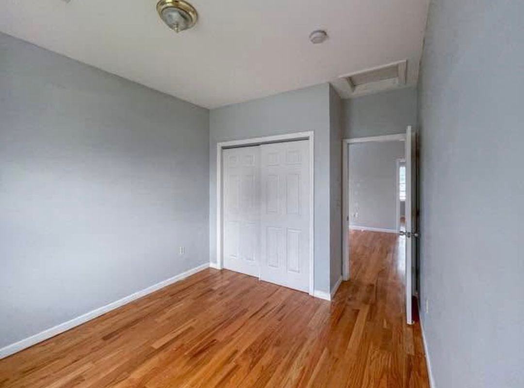 560 Forest St ##2 - Photo 6 of 12