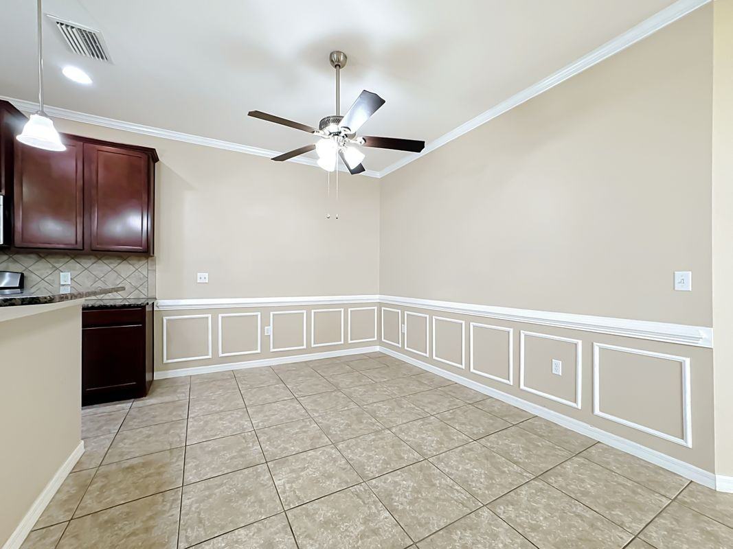 7434 Surrey Pines Dr - Photo 7 of 35