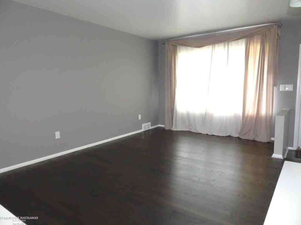 32106 Gainsborough Dr - Photo 3 of 24