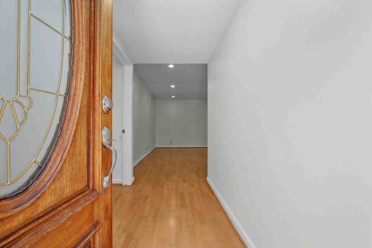 385 Cliff Dr - Photo 6 of 36