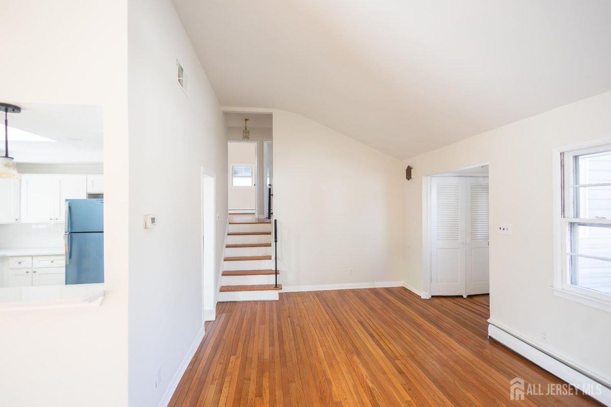 9 Bernath St - Photo 3 of 11