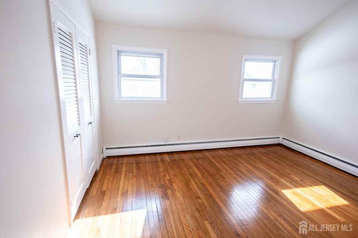 9 Bernath St - Photo 7 of 11