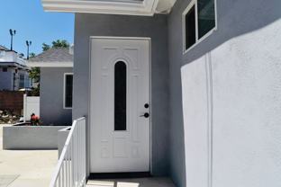137 N Commonwealth Ave - Photo 1 of 1