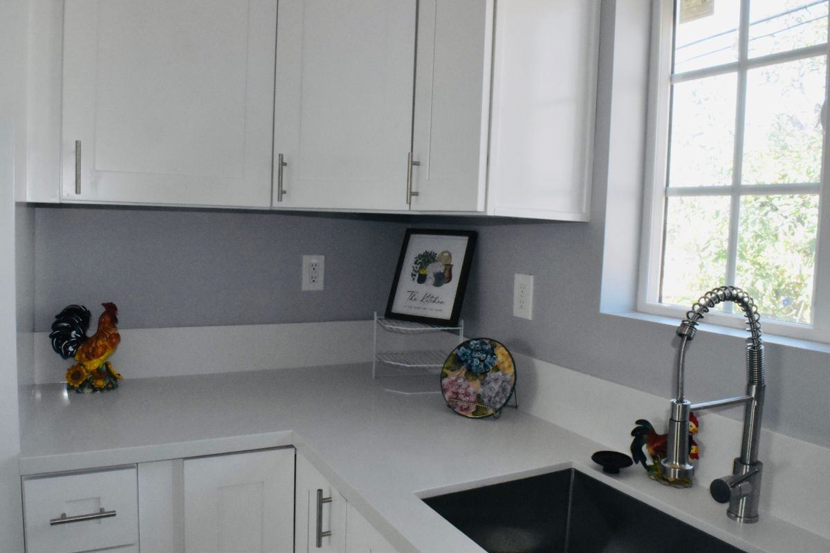 137 N Commonwealth Ave - Photo 7 of 13