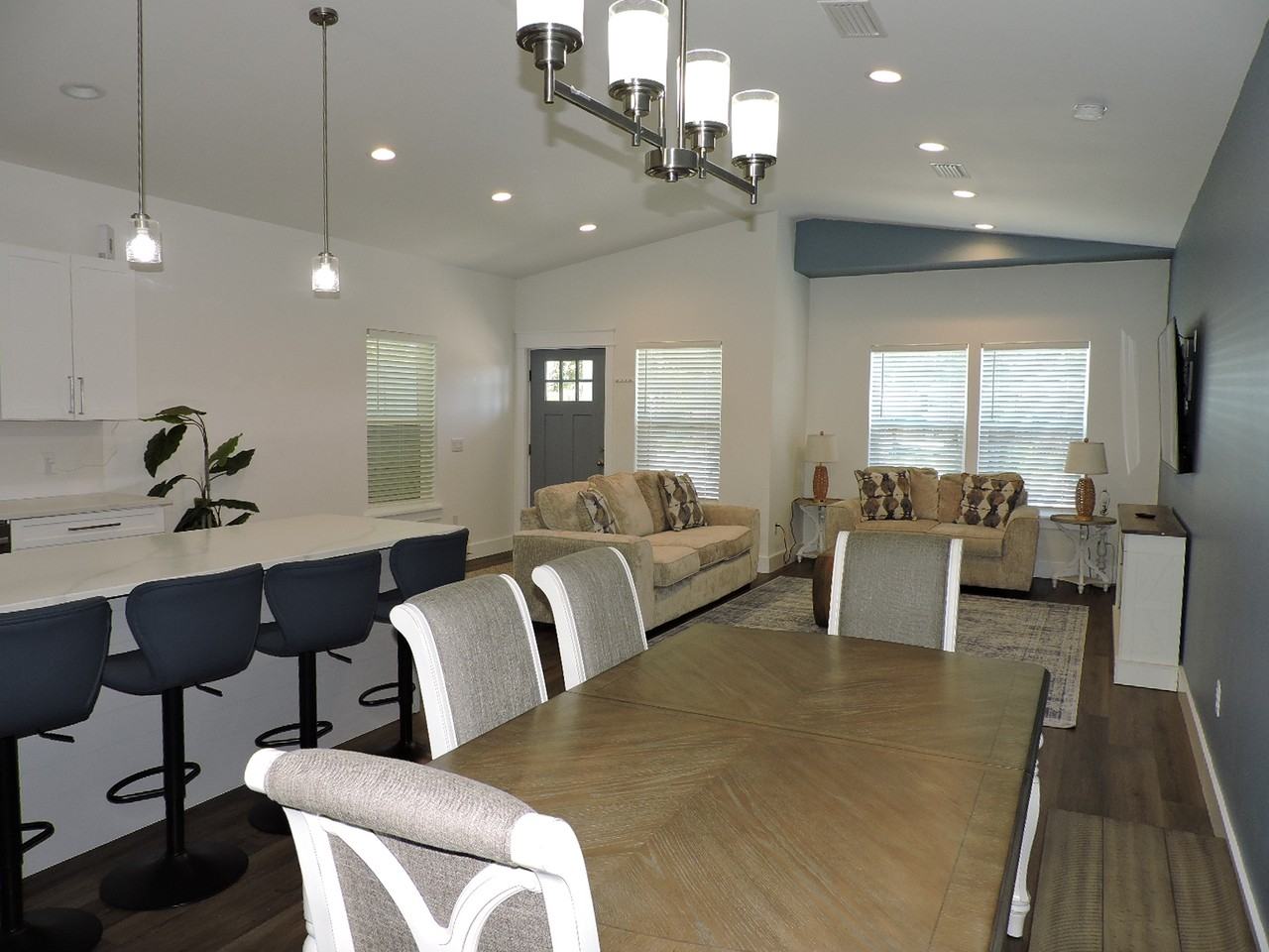 12610 Erin Lea Lane #B - Photo 5 of 37