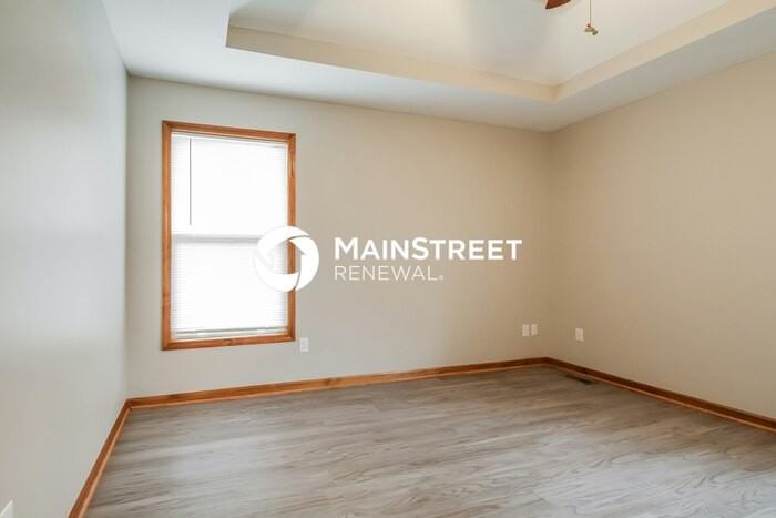 801 Pine Crest Ave - Photo 7 of 17
