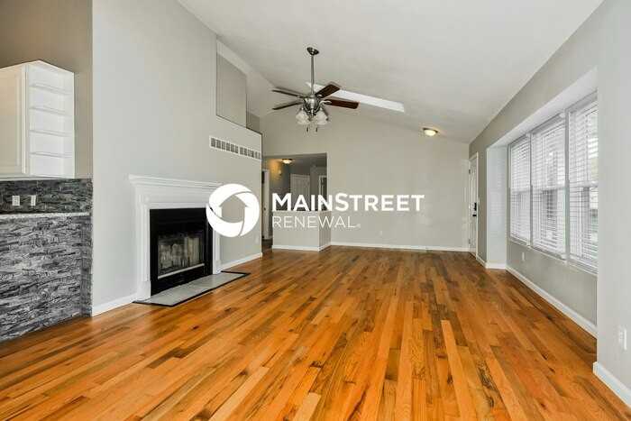 3016 Plum Creek Dr - Photo 6 of 17