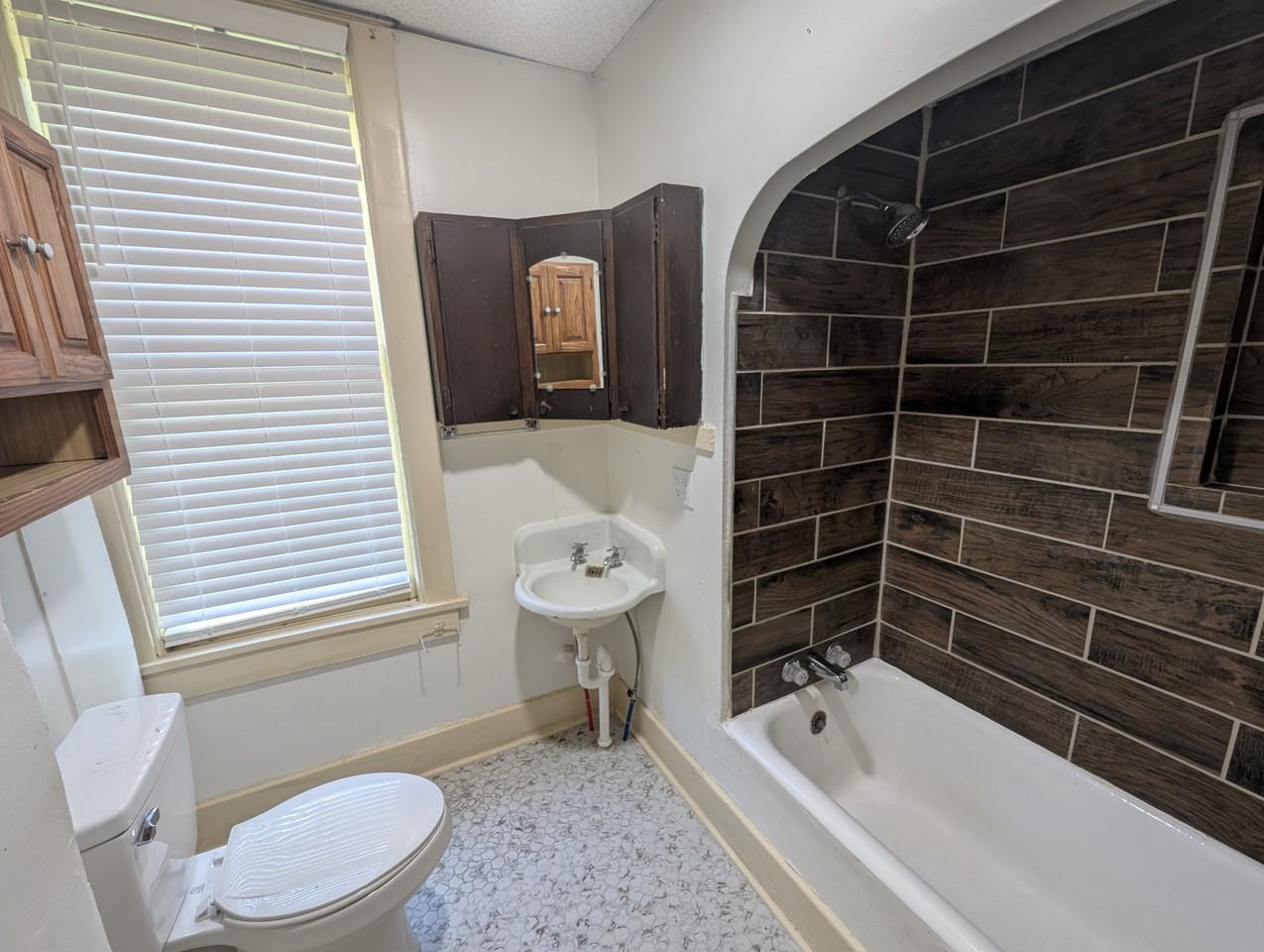 1524 S 24th St #1 - Photo 7 of 20