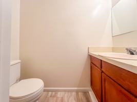 featured image of 18 Fox Hill Dr #18