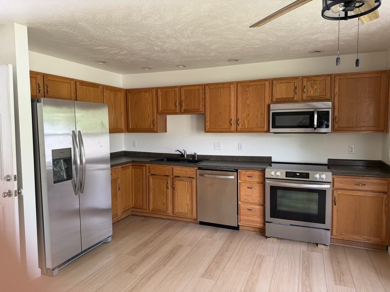 4122 Hedgewood Ct #NA - Photo 6 of 16