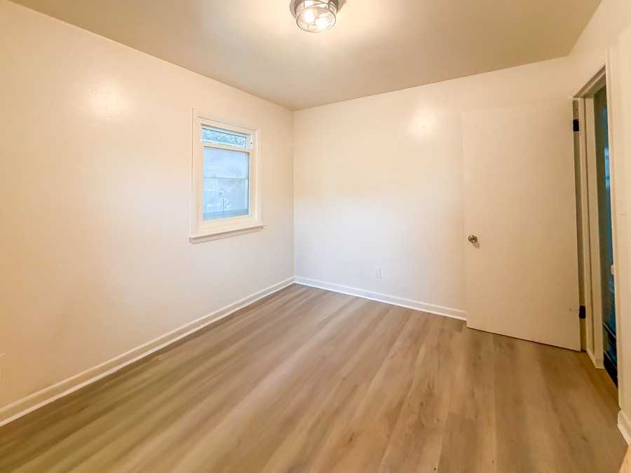 2235 N Whitehill Dr #NA - Photo 7 of 9