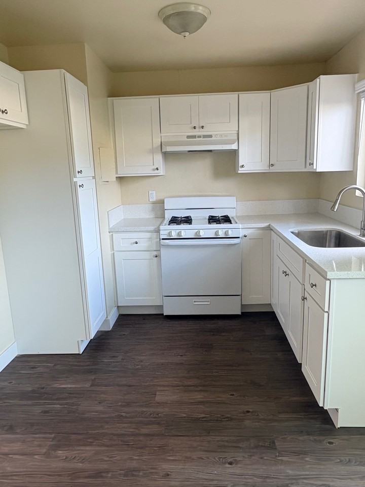 288 N Spruce Ave #71 - Photo 4 of 10