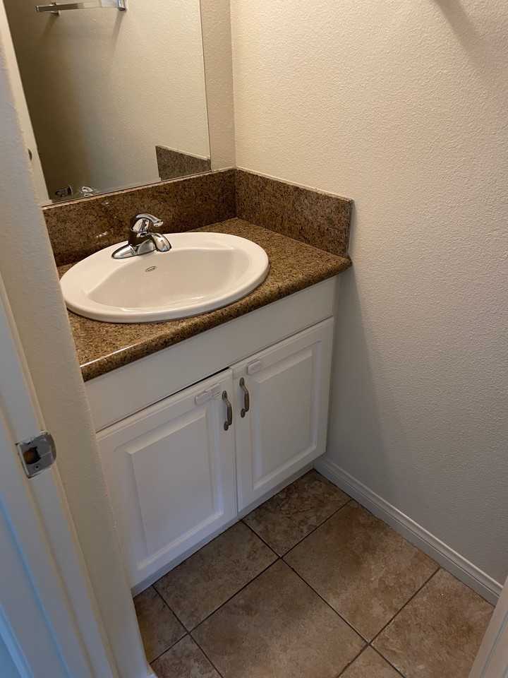 288 N Spruce Ave #71 - Photo 5 of 10