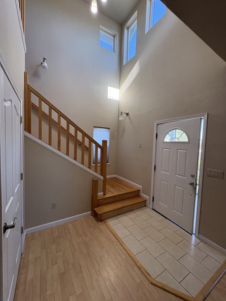 2725 Sw Metolius Ave #2725 - Photo 2 of 17