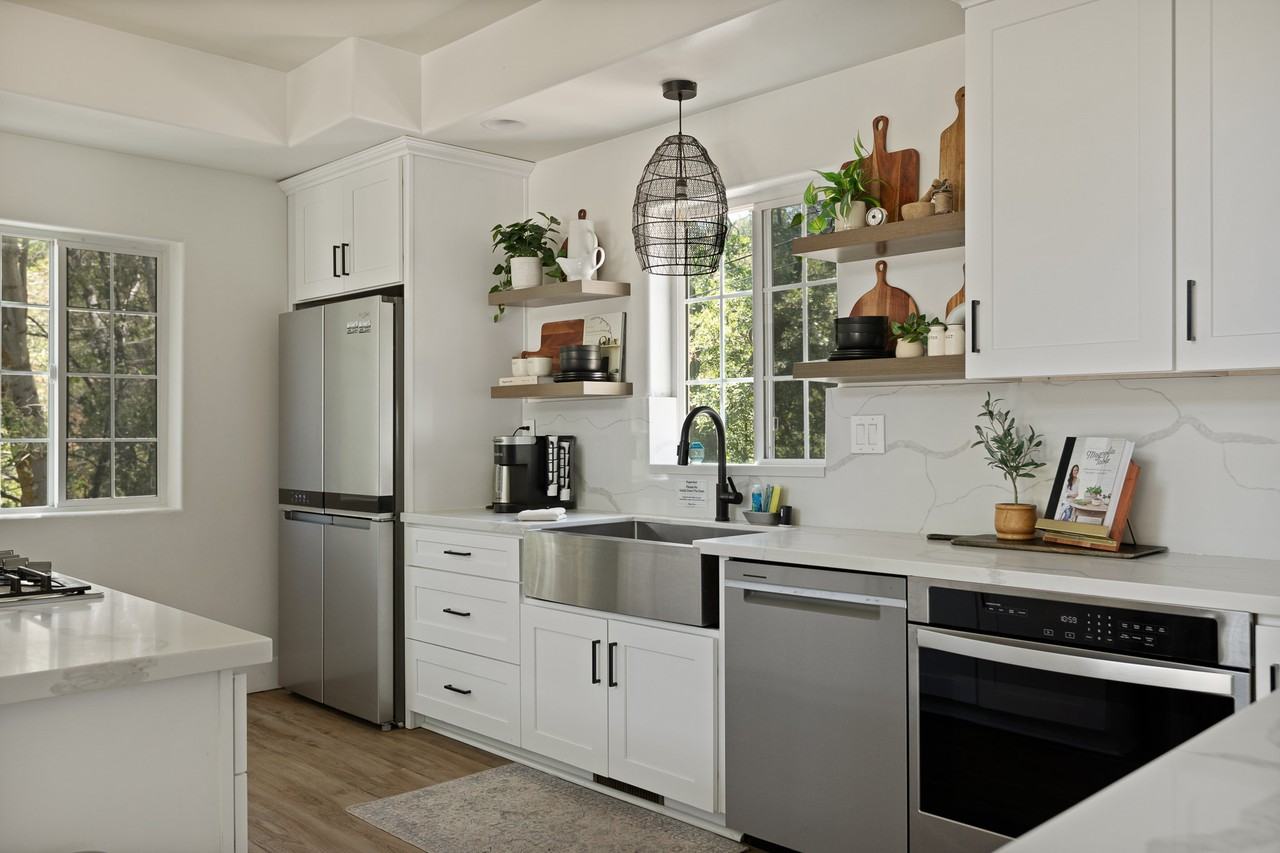 1498 Deer Way #NA - Photo 2 of 33
