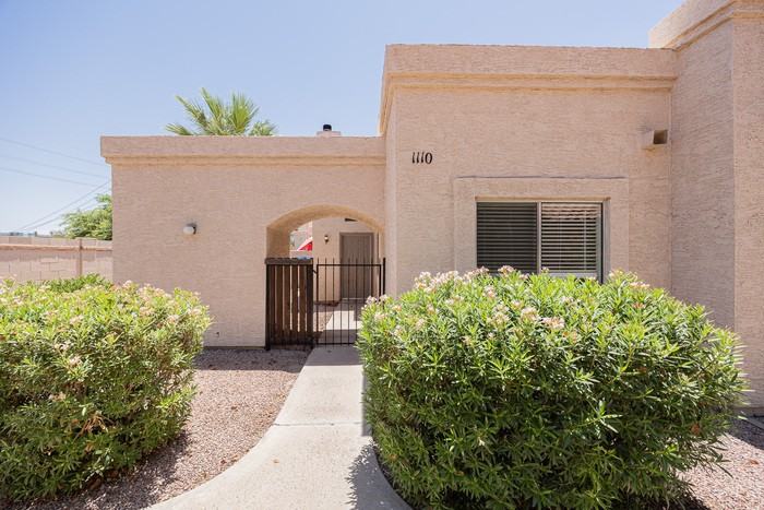 2019 W Lemon Tree Pl #1110 - Photo 2 of 24