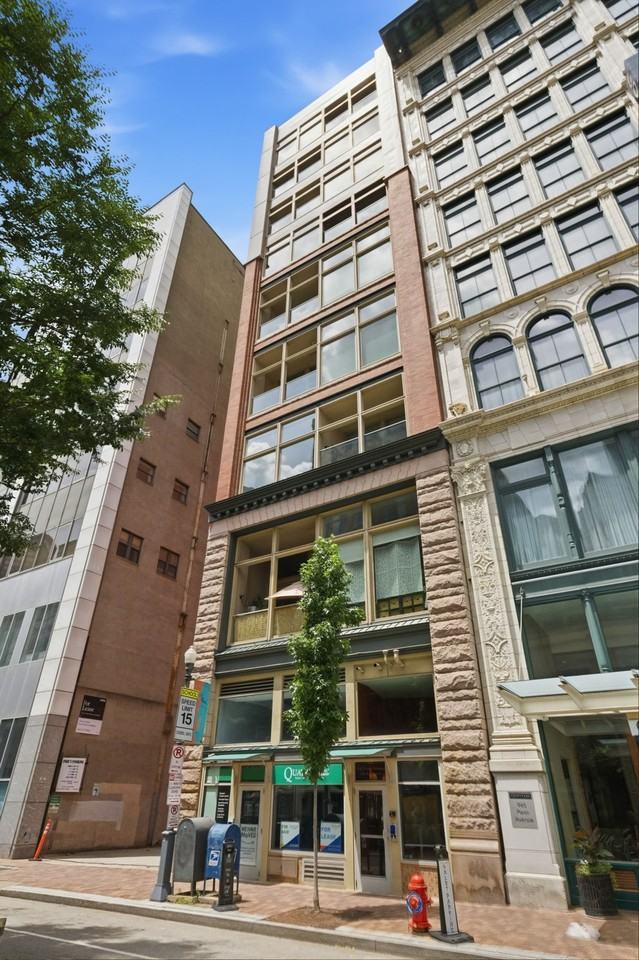 941 Penn Ave #902 - Photo 3 of 41