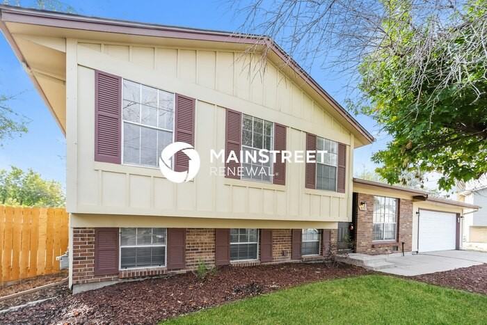 1656 S Quintero Way - Photo 2 of 18