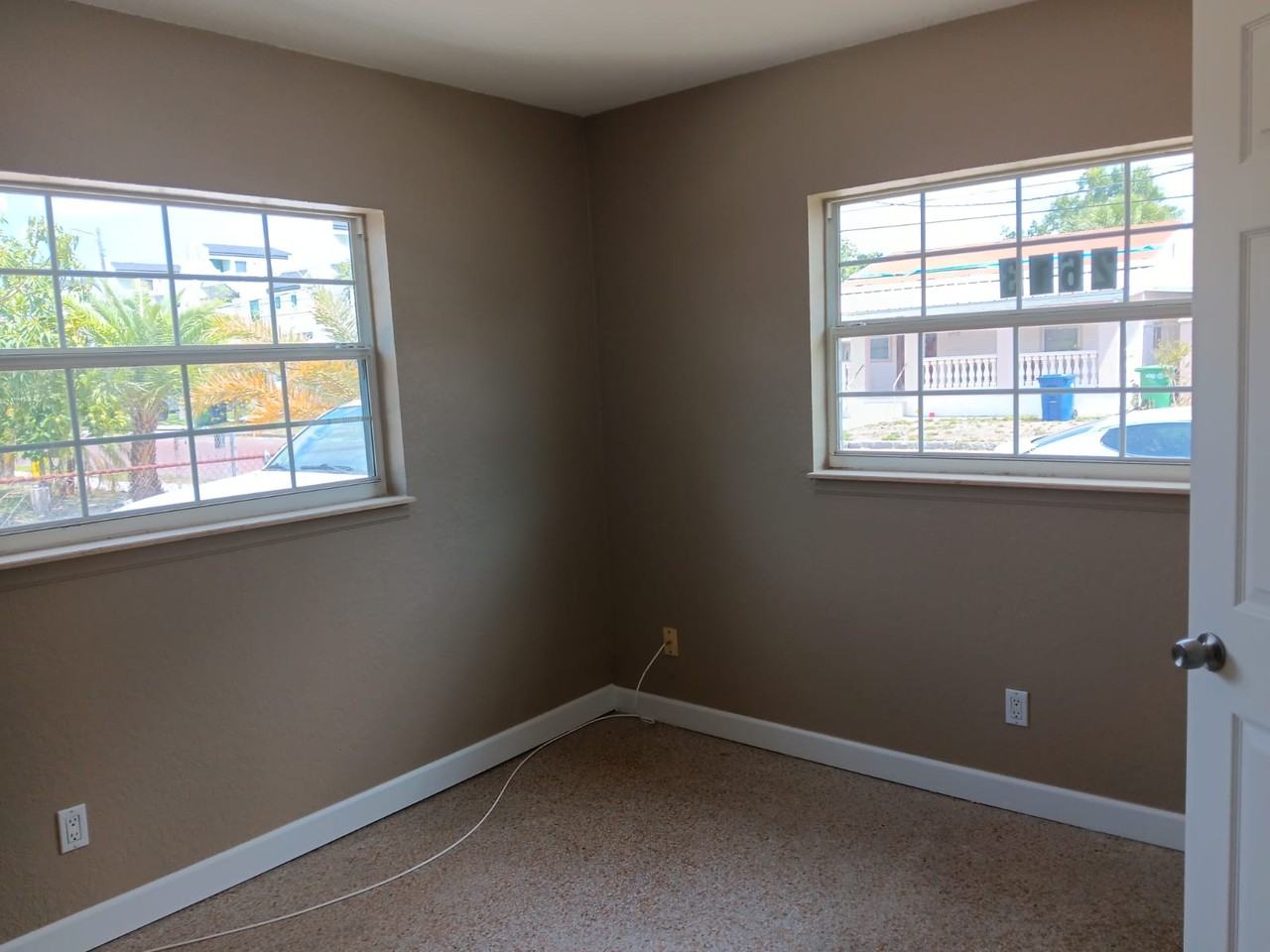 2613 E Clark St #A - Photo 6 of 8