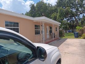 2613 E Clark St #A - Photo 1 of 1