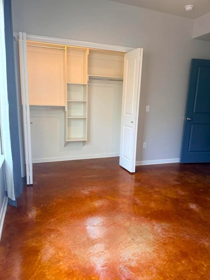 957 W Hughes St #957 - Photo 6 of 30