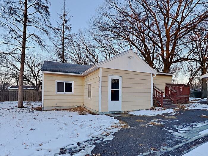 10631 Dogwood St Nw - Photo 2 of 16