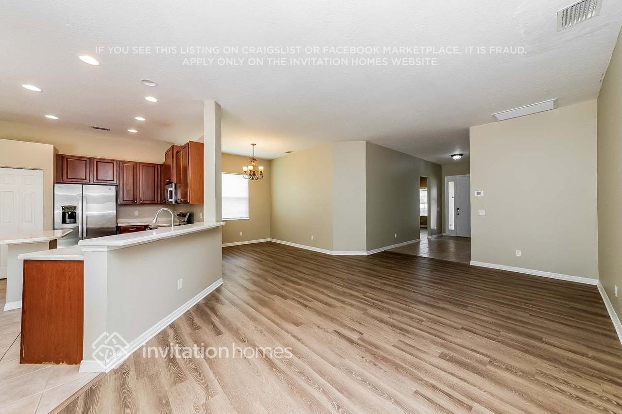11465 56th Street Cir E - Photo 4 of 17