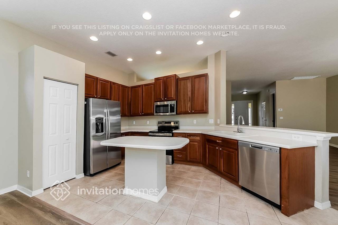 11465 56th Street Cir E - Photo 6 of 17