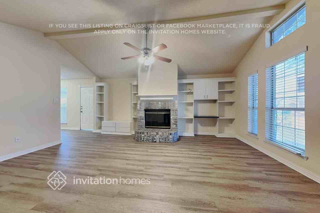 2075 Paint Pony Ln - Photo 4 of 18