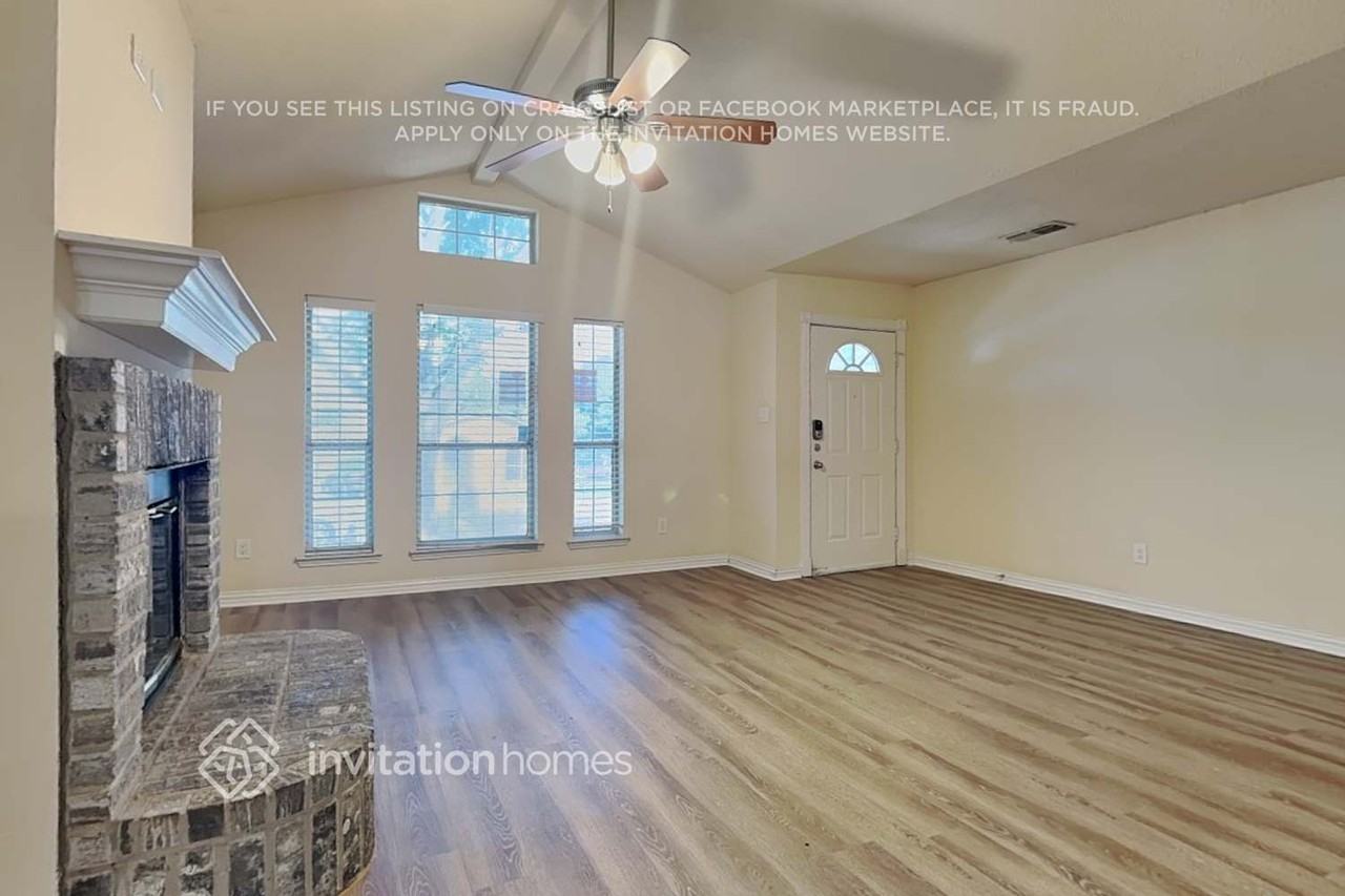 2075 Paint Pony Ln - Photo 3 of 18