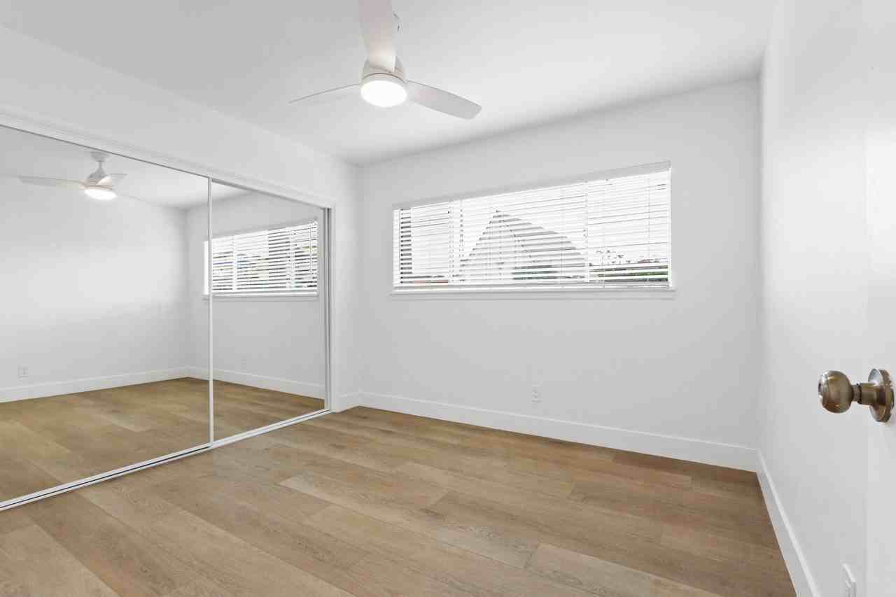 343 Palos Verdes - Photo 6 of 24