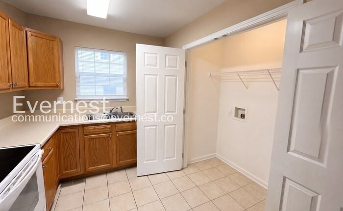 61 Corley Ave - Photo 4 of 23
