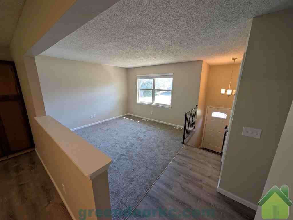 12221 S Sycamore St #12221 - Photo 2 of 11
