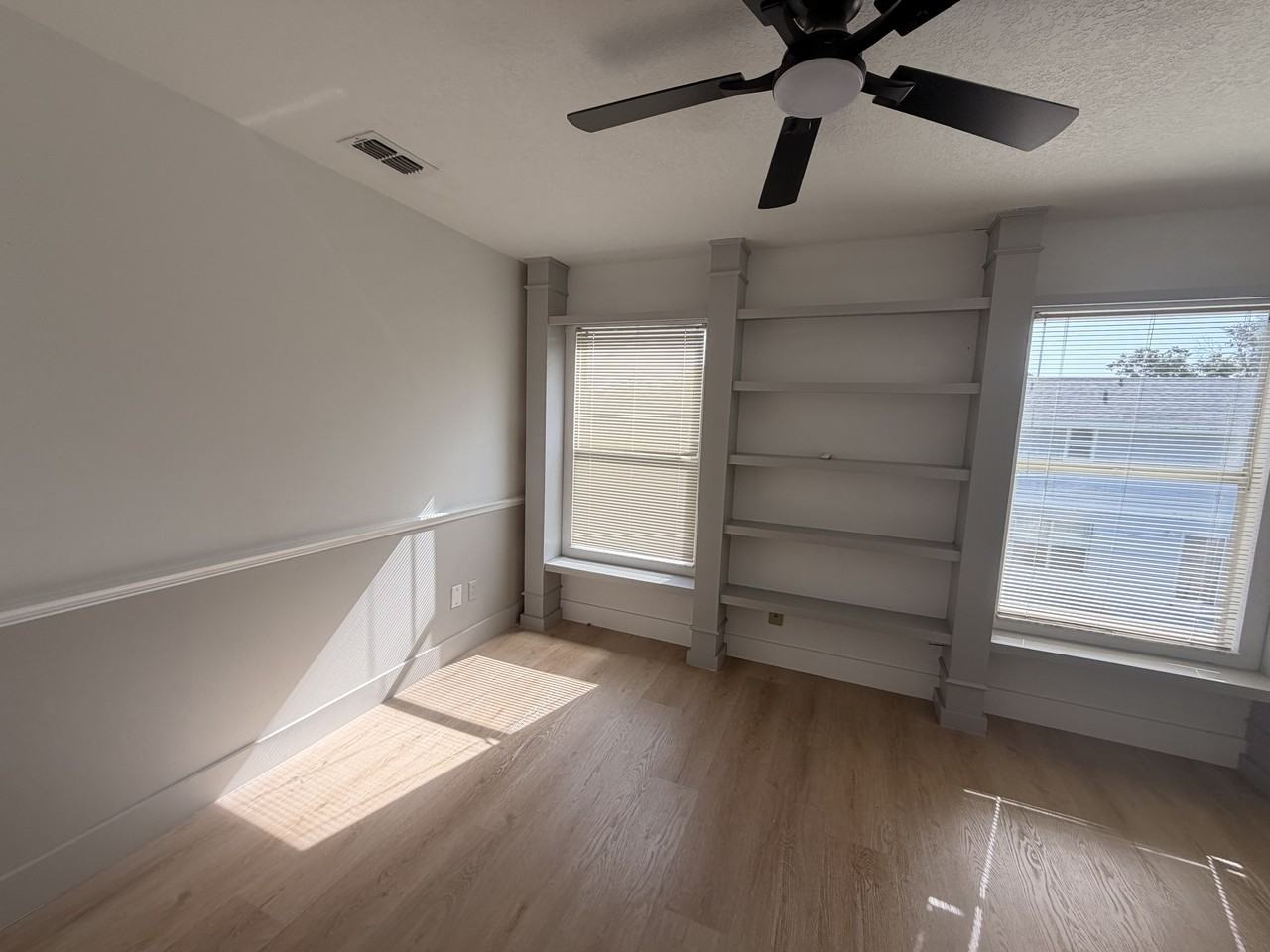 1871 Casselwood St #1 - Photo 4 of 22