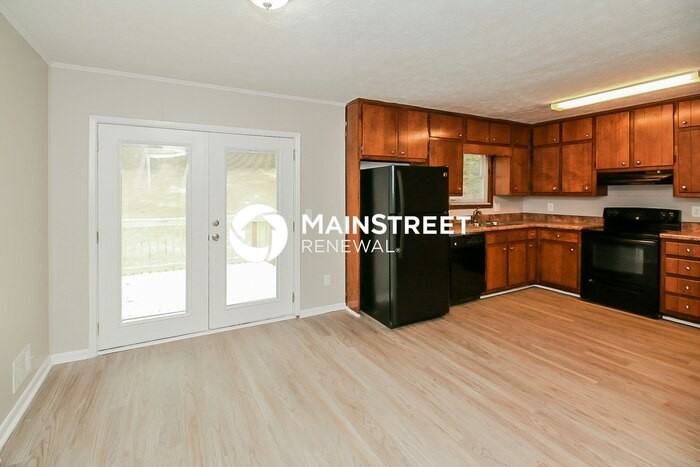 218 Lucan Way - Photo 7 of 17