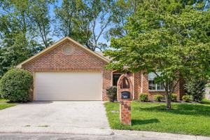 featured image of 208 Ben Alex Ct