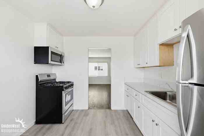 3245 Bramson Pl #3247 - Photo 7 of 17