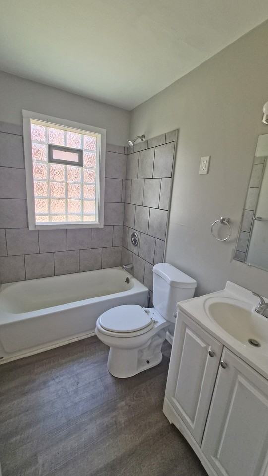 4230 Chester Dr #4230 - Photo 6 of 8