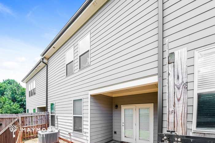 1012 Pearce Way Ne - Photo 3 of 3